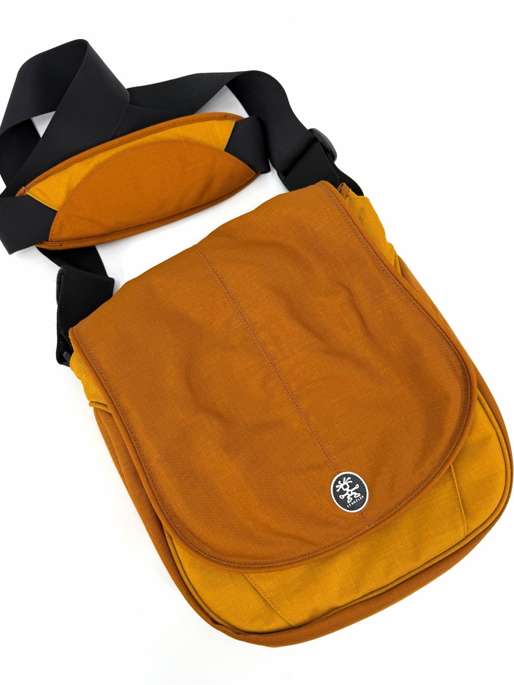 Crumpler “Wee Bee” Y2K 12” Tablet / Laptop Messenger Bag Deep Rust Orange